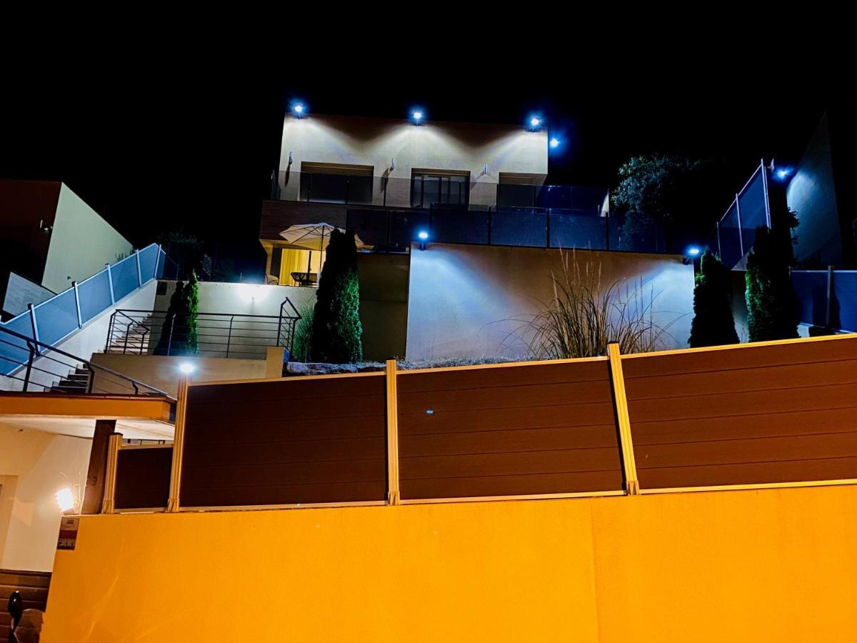 Luxury Villa Investingspain With Sea Views, Pool And Jacuzzi 료렛 드 마르 외부 사진